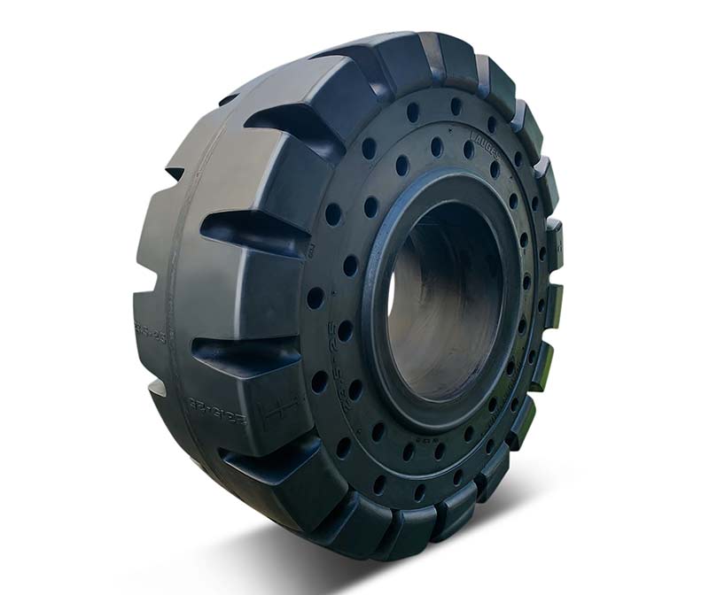 LAUGFS Rubber Illustrates Superior Design and Manufacturing Capability with the Largest Tyre “Made in Sri Lanka”